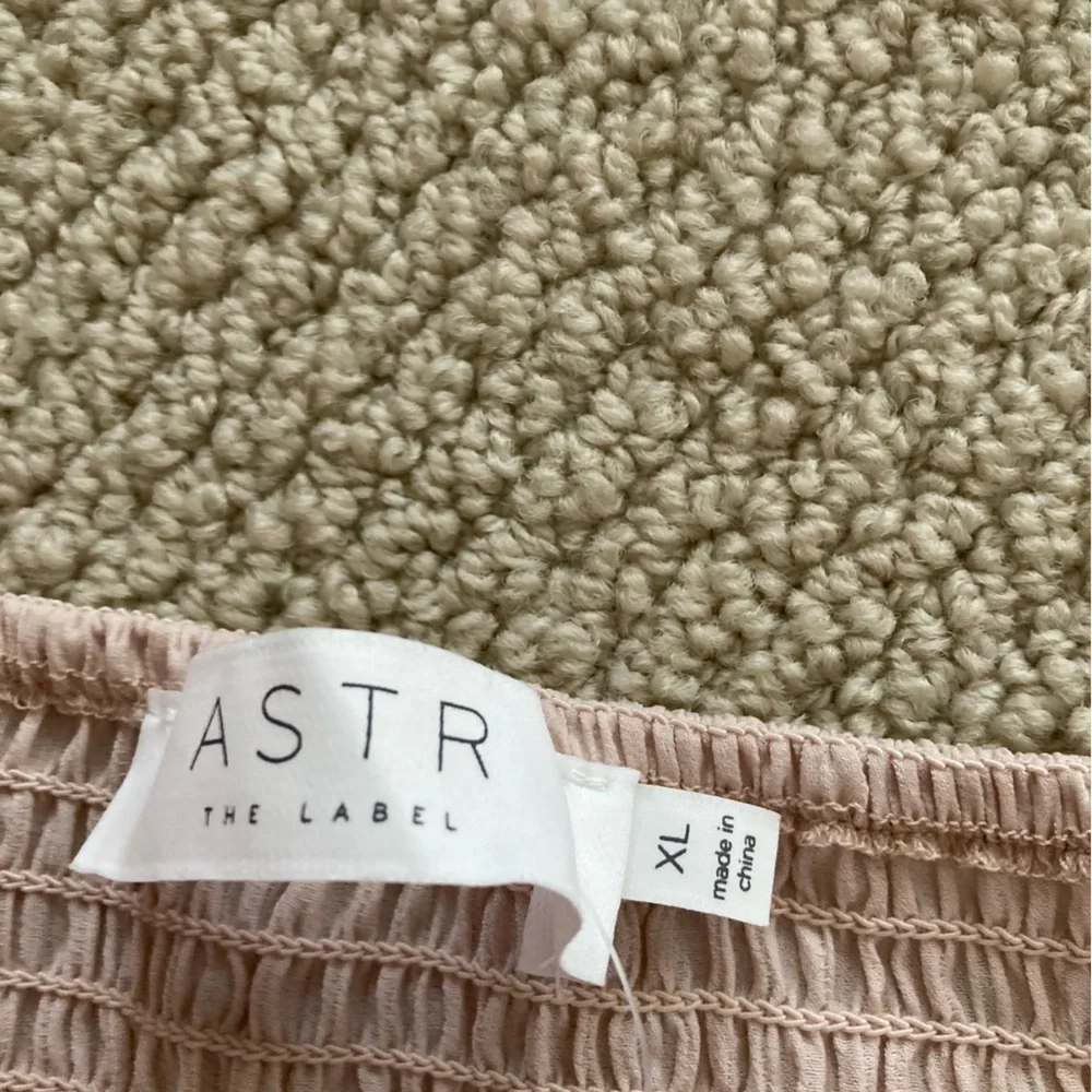 NEW ASTR The Label Puff Long Sleeve Blouse Off Shoulder Blush Sz XL Smocked NWT